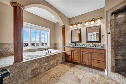 Tiny photo for 2315 Knollbrook Way, Bloomington, IL 61705 (MLS # 12562276)