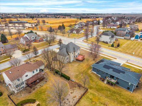 Tiny photo for 2315 Knollbrook Way, Bloomington, IL 61705 (MLS # 12562276)