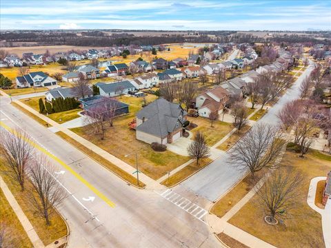 Tiny photo for 2315 Knollbrook Way, Bloomington, IL 61705 (MLS # 12562276)