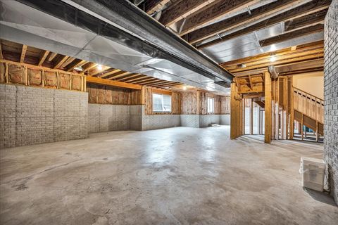 Tiny photo for 2315 Knollbrook Way, Bloomington, IL 61705 (MLS # 12562276)