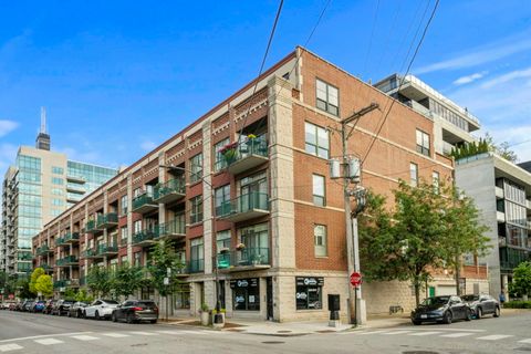 849 W MONROE Street PH5 Chicago IL 60607