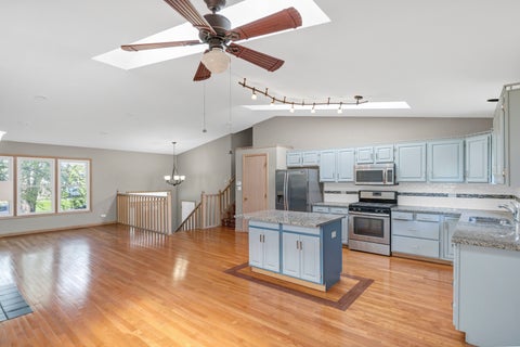 Tiny photo for 439 E Morse Avenue, Bartlett, IL 60103 (MLS # 12661186)