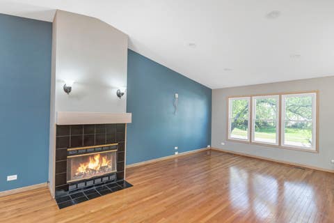 Tiny photo for 439 E Morse Avenue, Bartlett, IL 60103 (MLS # 12661186)