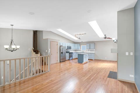 Tiny photo for 439 E Morse Avenue, Bartlett, IL 60103 (MLS # 12661186)