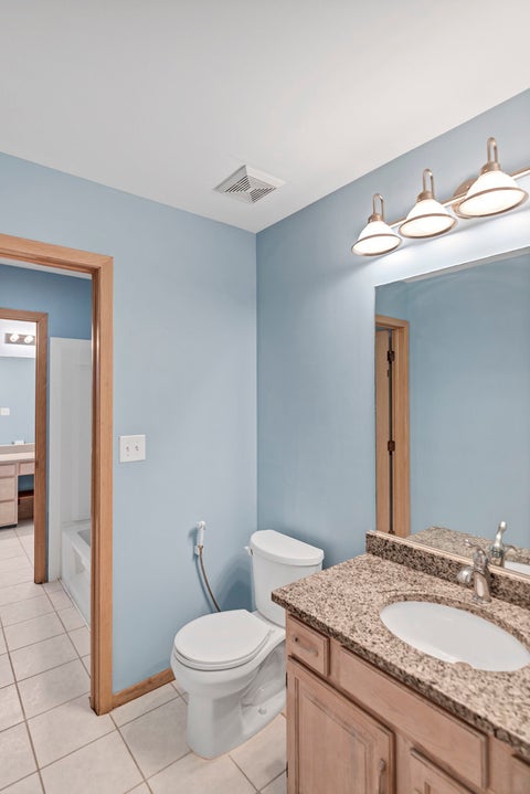 Tiny photo for 439 E Morse Avenue, Bartlett, IL 60103 (MLS # 12661186)