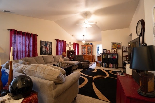 737 W Streamwood Boulevard B