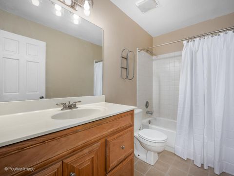 Tiny photo for 1201 Boxwood Drive, Crystal Lake, IL 60014 (MLS # 12495255)