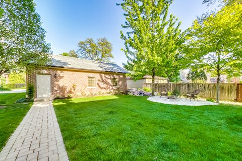 A home in Park Ridge