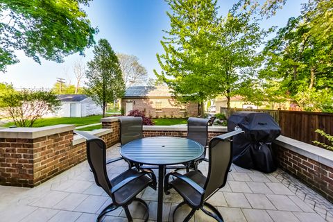 A home in Park Ridge