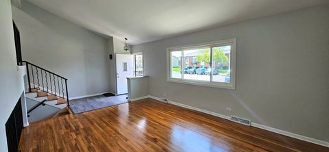 Tiny photo for 9449 Dee Road, Des Plaines, IL 60016 (MLS # 12609939)