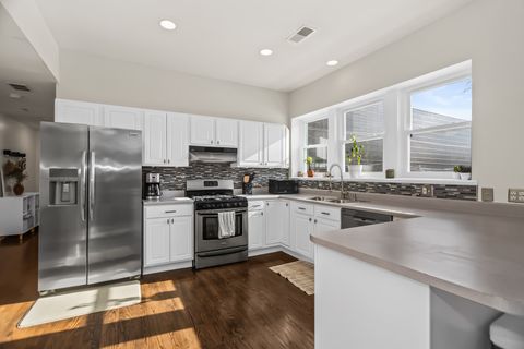 Tiny photo for 4817 S Evans Avenue #2S, Chicago, IL 60615 (MLS # 12554373)