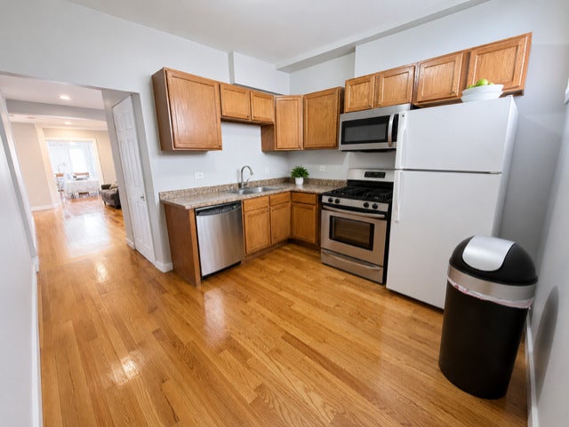 115 S Paulina Street 3
