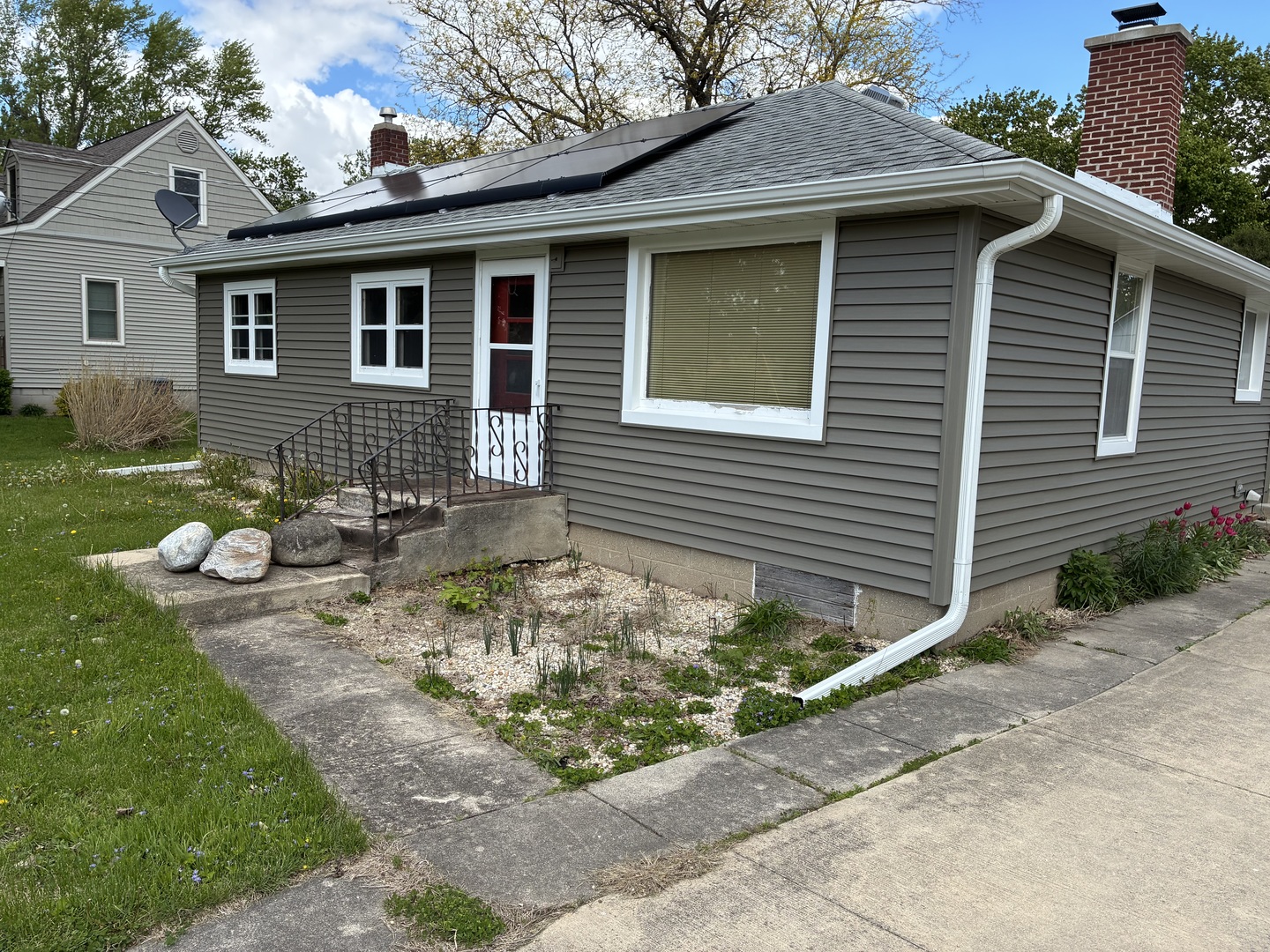 209 Main Street