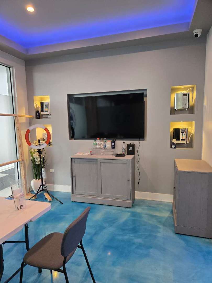 2252 S Canal Street 210