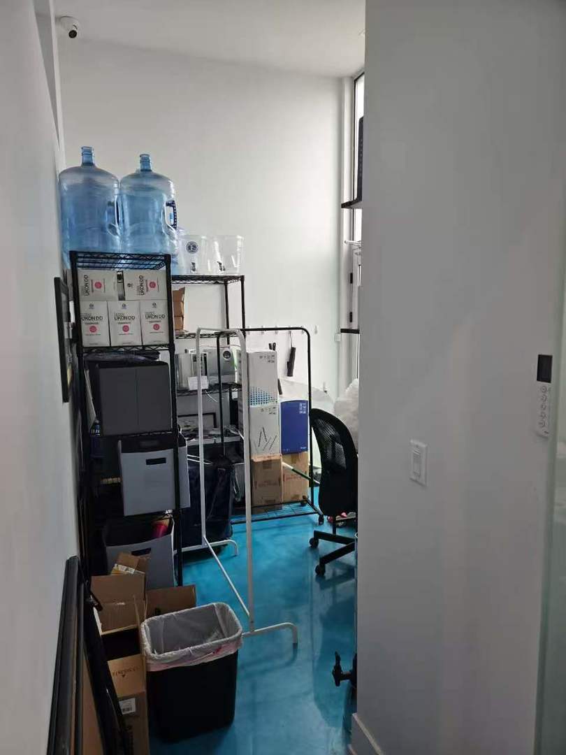 2252 S Canal Street 210