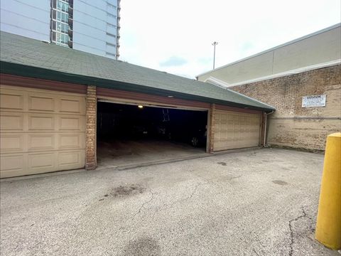 Tiny photo for 701 W Jackson Boulevard #402, Chicago, IL 60661 (MLS # 12575372)