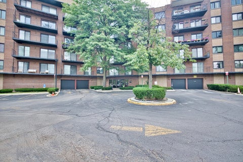 Photo of 7601 Lincoln Avenue #502, Skokie, IL 60077 (MLS # 12753440)