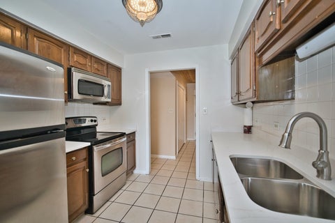 Tiny photo for 7601 Lincoln Avenue #502, Skokie, IL 60077 (MLS # 12753440)