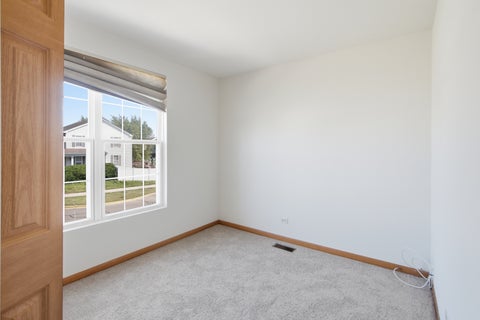 Tiny photo for 1651 Linden Park Lane, Aurora, IL 60504 (MLS # 12752126)