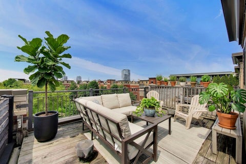 Photo of 1005 N Kingsbury Street, Chicago, IL 60610 (MLS # 12697320)