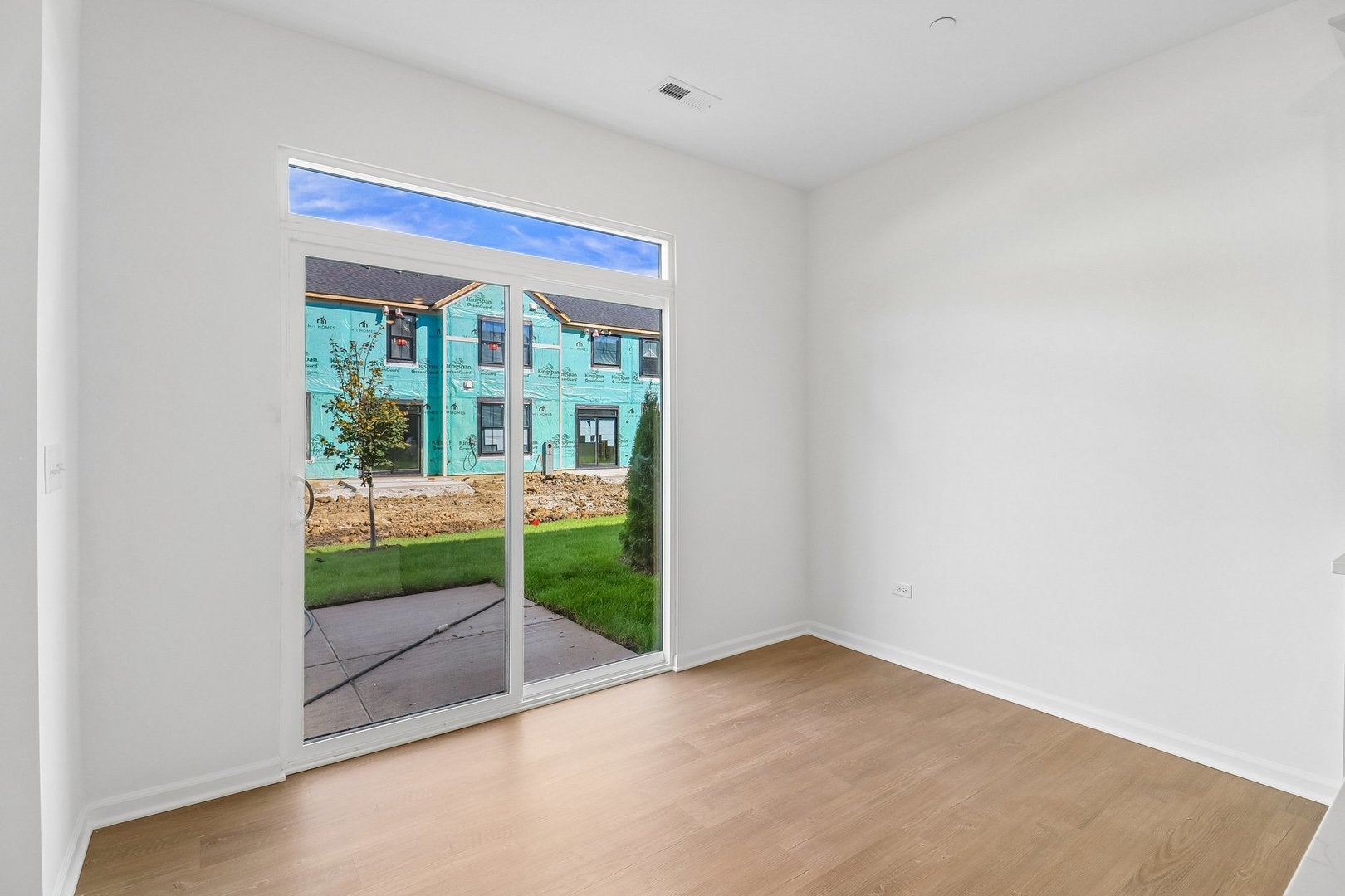 15443 W Amelia Circle