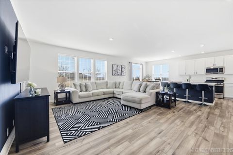 Tiny photo for 2154 Tremont Avenue, Yorkville, IL 60560 (MLS # 12573381)