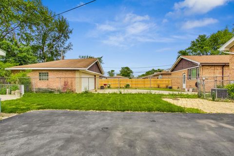 Tiny photo for 15722 Ellis Avenue, Dolton, IL 60419 (MLS # 12529261)