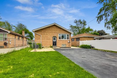 Tiny photo for 15722 Ellis Avenue, Dolton, IL 60419 (MLS # 12529261)