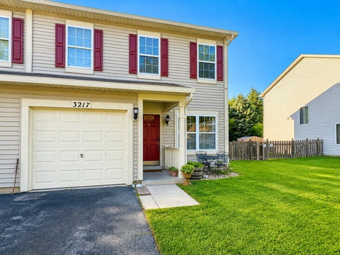 Photo of 3217 Hoffman Street, Plano, IL 60545 (MLS # 12738952)