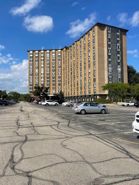 Tiny photo for 1 N RENAISSANCE Place #809, Palatine, IL 60067 (MLS # 12454365)