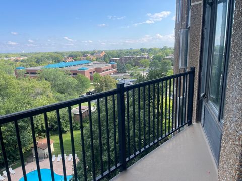 Tiny photo for 1 N RENAISSANCE Place #809, Palatine, IL 60067 (MLS # 12454365)