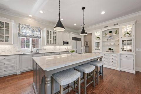 Tiny photo for 99 Tudor Place, Kenilworth, IL 60043 (MLS # 12629822)