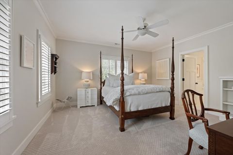 Tiny photo for 99 Tudor Place, Kenilworth, IL 60043 (MLS # 12629822)