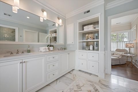 Tiny photo for 99 Tudor Place, Kenilworth, IL 60043 (MLS # 12629822)