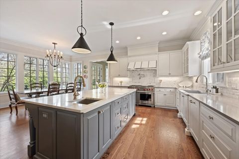 Tiny photo for 99 Tudor Place, Kenilworth, IL 60043 (MLS # 12629822)