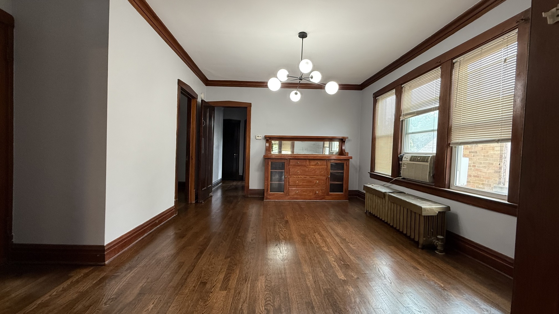 1409 N Lawler Avenue
