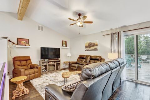 Tiny photo for 9810 N Lauren Lane, Niles, IL 60714 (MLS # 12398358)