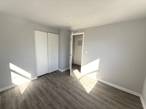 Tiny photo for 233 Ensenada Drive, Carpentersville, IL 60110 (MLS # 12788805)