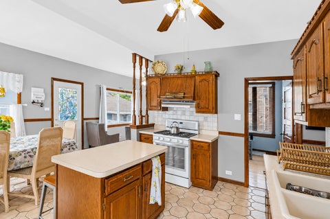 Tiny photo for 5412 S Natoma Avenue, Chicago, IL 60638 (MLS # 12726478)