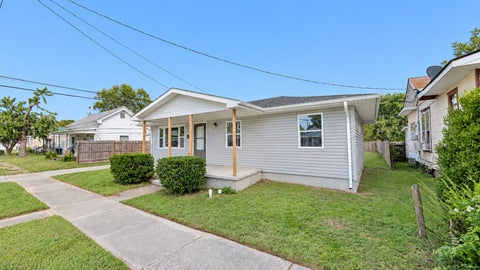 Tiny photo for 710 Catherine Street, Metropolis, IL 62960 (MLS # 12763410)