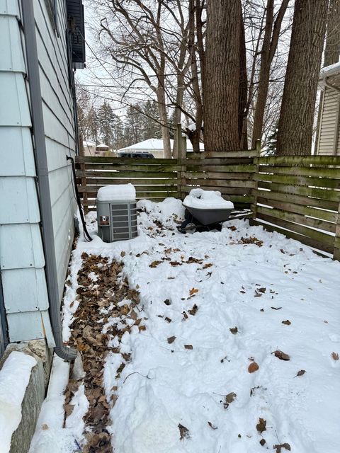 Tiny photo for 1501 N FREUND Avenue, McHenry, IL 60050 (MLS # 12531144)