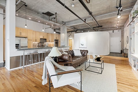 Tiny photo for 850 W Adams Street #4B, Chicago, IL 60607 (MLS # 12741487)