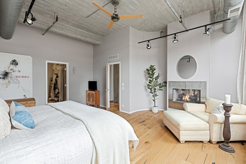 Tiny photo for 850 W Adams Street #4B, Chicago, IL 60607 (MLS # 12741487)