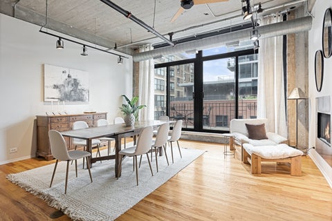 Tiny photo for 850 W Adams Street #4B, Chicago, IL 60607 (MLS # 12741487)