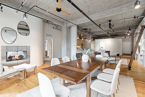 Tiny photo for 850 W Adams Street #4B, Chicago, IL 60607 (MLS # 12741487)