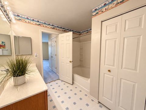 Tiny photo for 1689 S Candlestick Way, Waukegan, IL 60085 (MLS # 12784493)