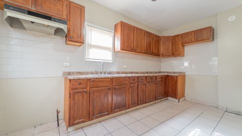 Tiny photo for 13223 S Buffalo Avenue, Chicago, IL 60633 (MLS # 12497383)