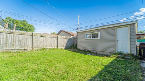 Tiny photo for 13223 S Buffalo Avenue, Chicago, IL 60633 (MLS # 12497383)