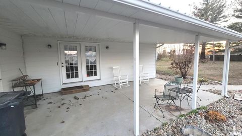 Tiny photo for 2633 S BROADWAY Avenue, Salem, IL 62881 (MLS # EB459947)