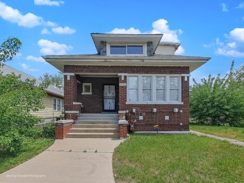 Tiny photo for 12155 S Normal Avenue, Chicago, IL 60628 (MLS # 12485831)